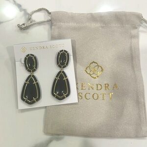 EUC Kendra Scott black and gold earrings